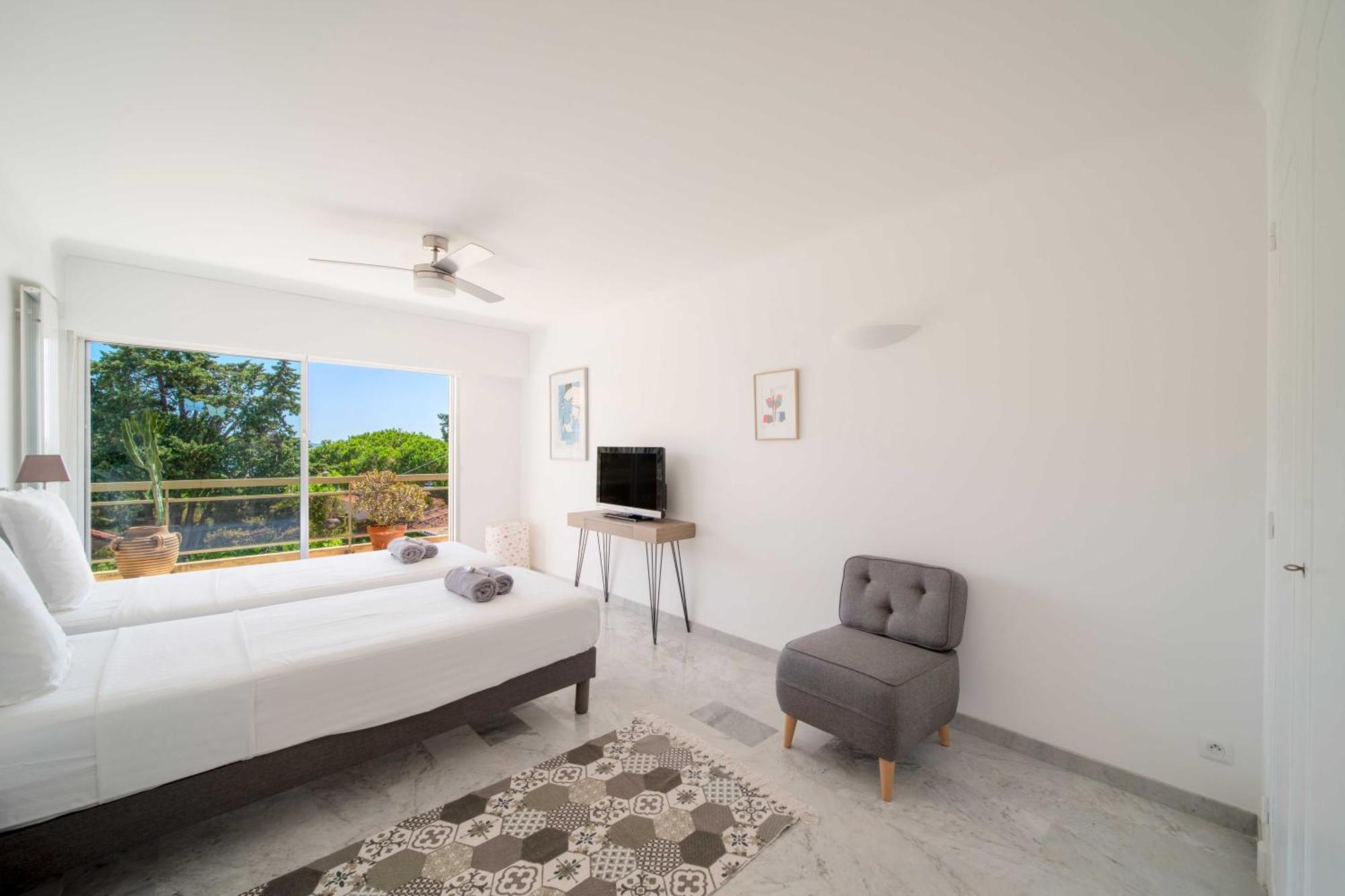 Renovated 155m2 3br6p - Palm *