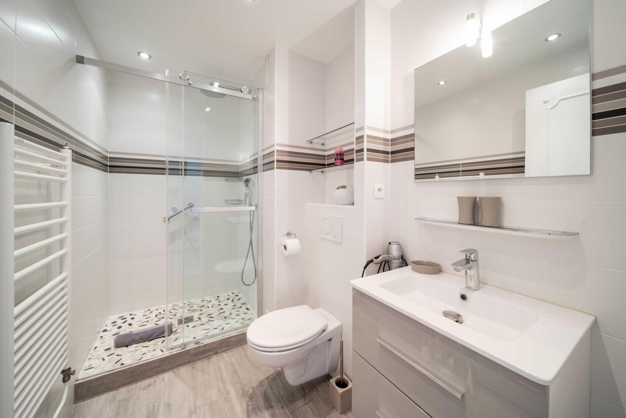 Apartment Renovated 155m2 3br6p - Palm